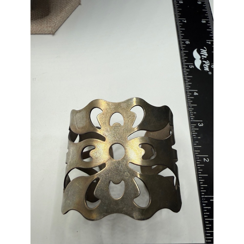 Vintage Brass Tone‎ Openwork Floral Cutout Wide Cuff Bracelet Scalloped Boho
